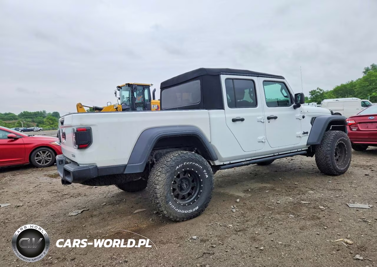 2020 Jeep Gladiator Sport VIN:1C6HJTAG1LL113205 - 3