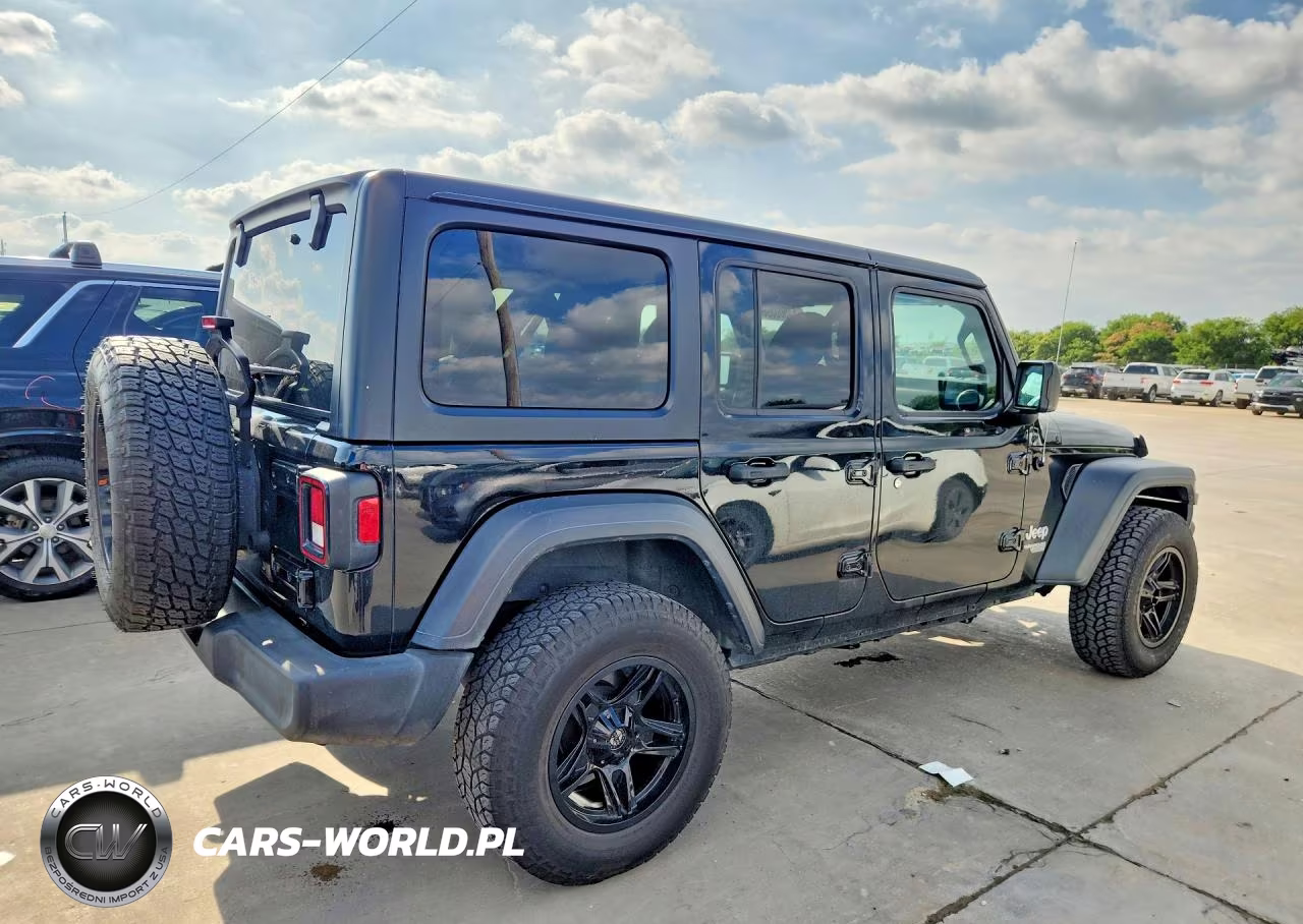 2019 Jeep Wrangler Unlimited Sport VIN:1C4HJXDG9KW518821 - 3