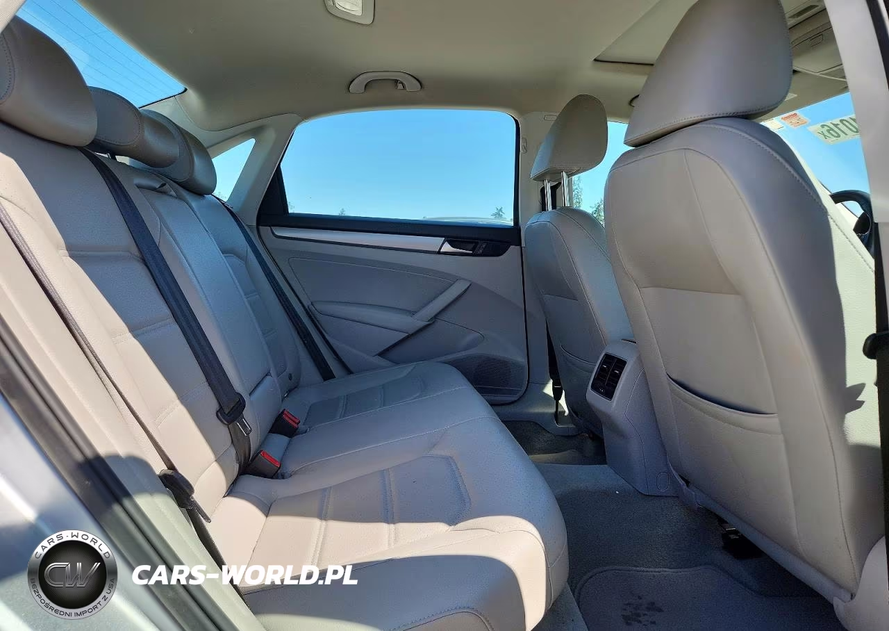 2014 Volkswagen Passat 1.8T Se VIN:1VWBT7A39EC108735 - 10
