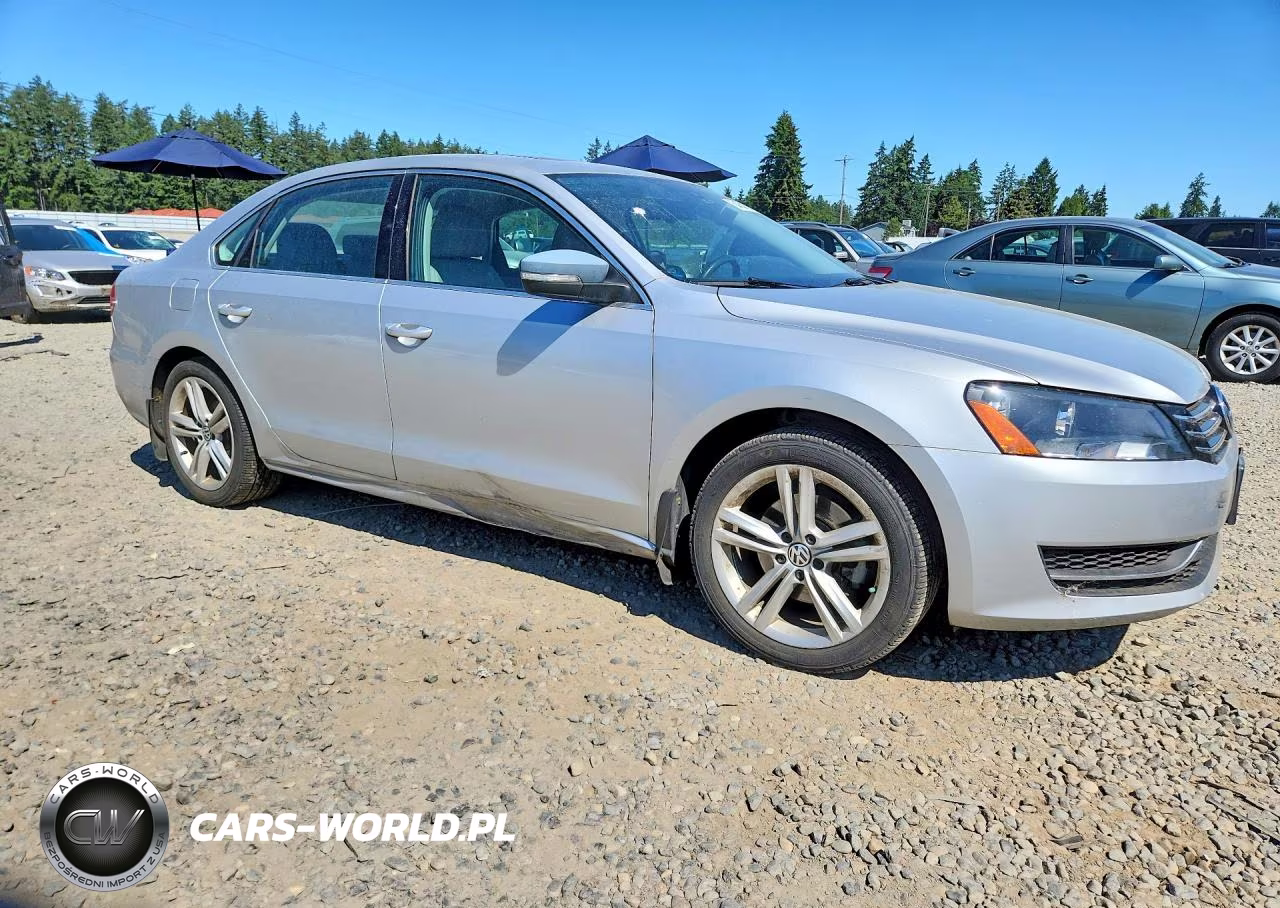 2014 Volkswagen Passat 1.8T Se VIN:1VWBT7A39EC108735 - 4