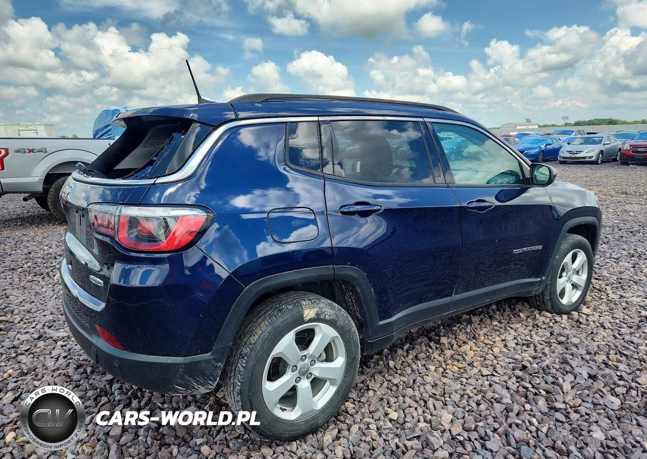 2019 Jeep Compass Latitude VIN:3C4NJDBB9KT664988 - 3