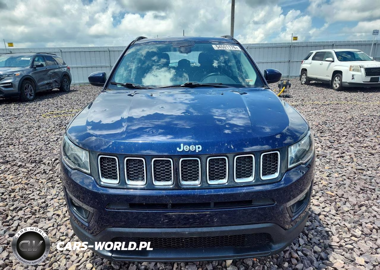 2019 Jeep Compass Latitude VIN:3C4NJDBB9KT664988 - 5