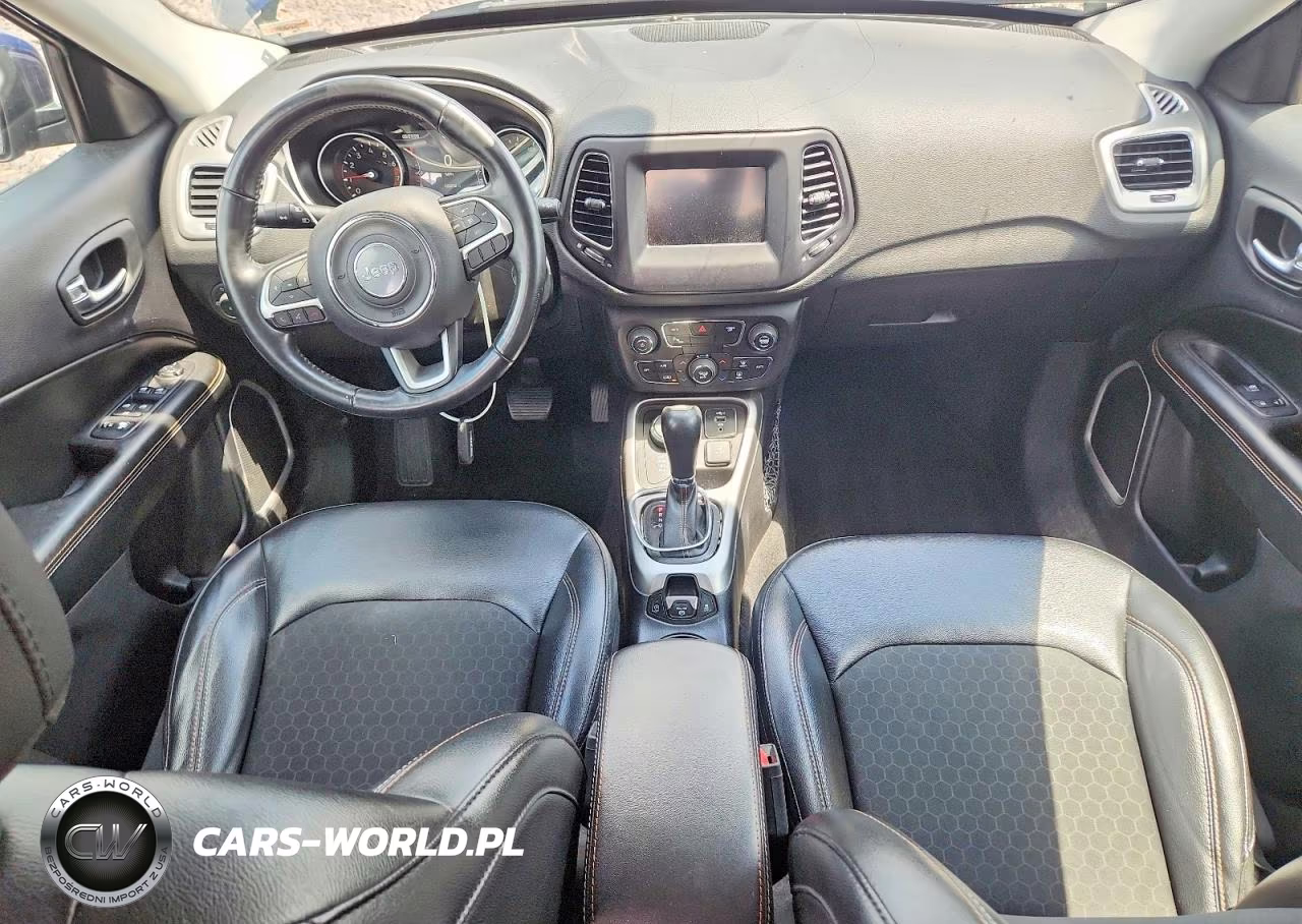 2019 Jeep Compass Latitude VIN:3C4NJDBB9KT664988 - 8