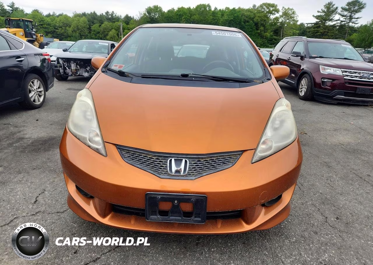 2010 Honda Fit Sport VIN:JHMGE8H47AS003939 - 5