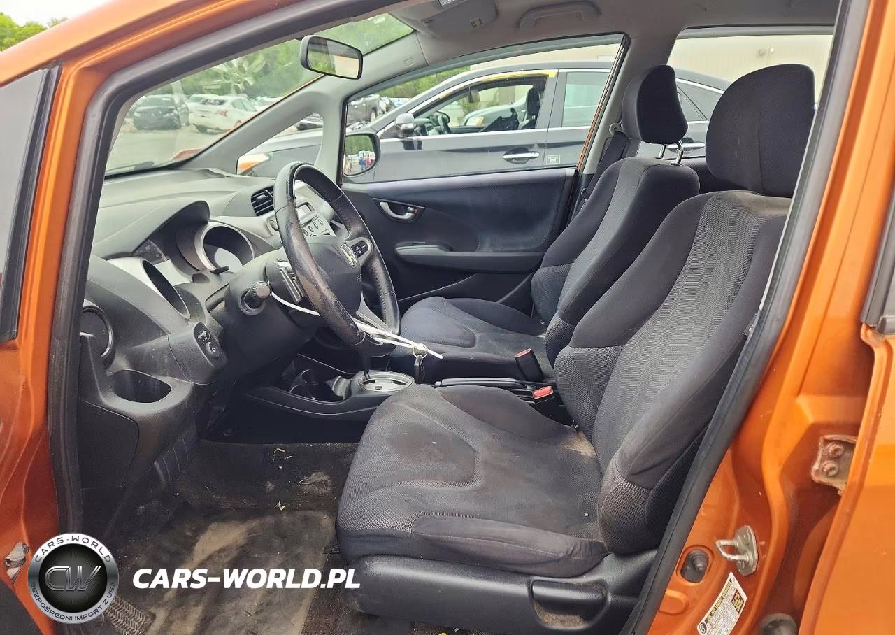 2010 Honda Fit Sport VIN:JHMGE8H47AS003939 - 7