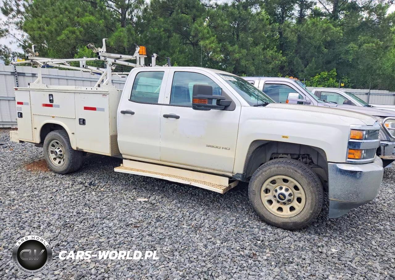 2018 Chevrolet Silverado K3500 VIN:1GB2KYEG2JZ213427 - 4