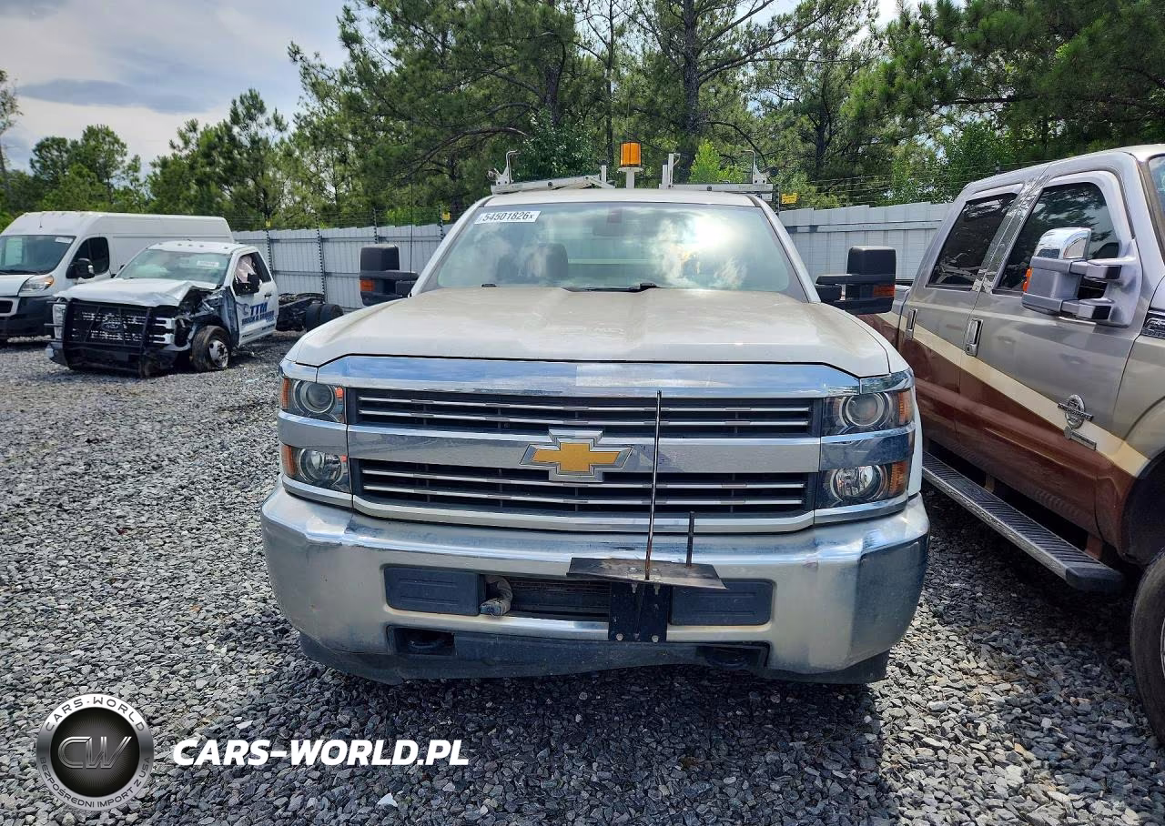 2018 Chevrolet Silverado K3500 VIN:1GB2KYEG2JZ213427 - 5