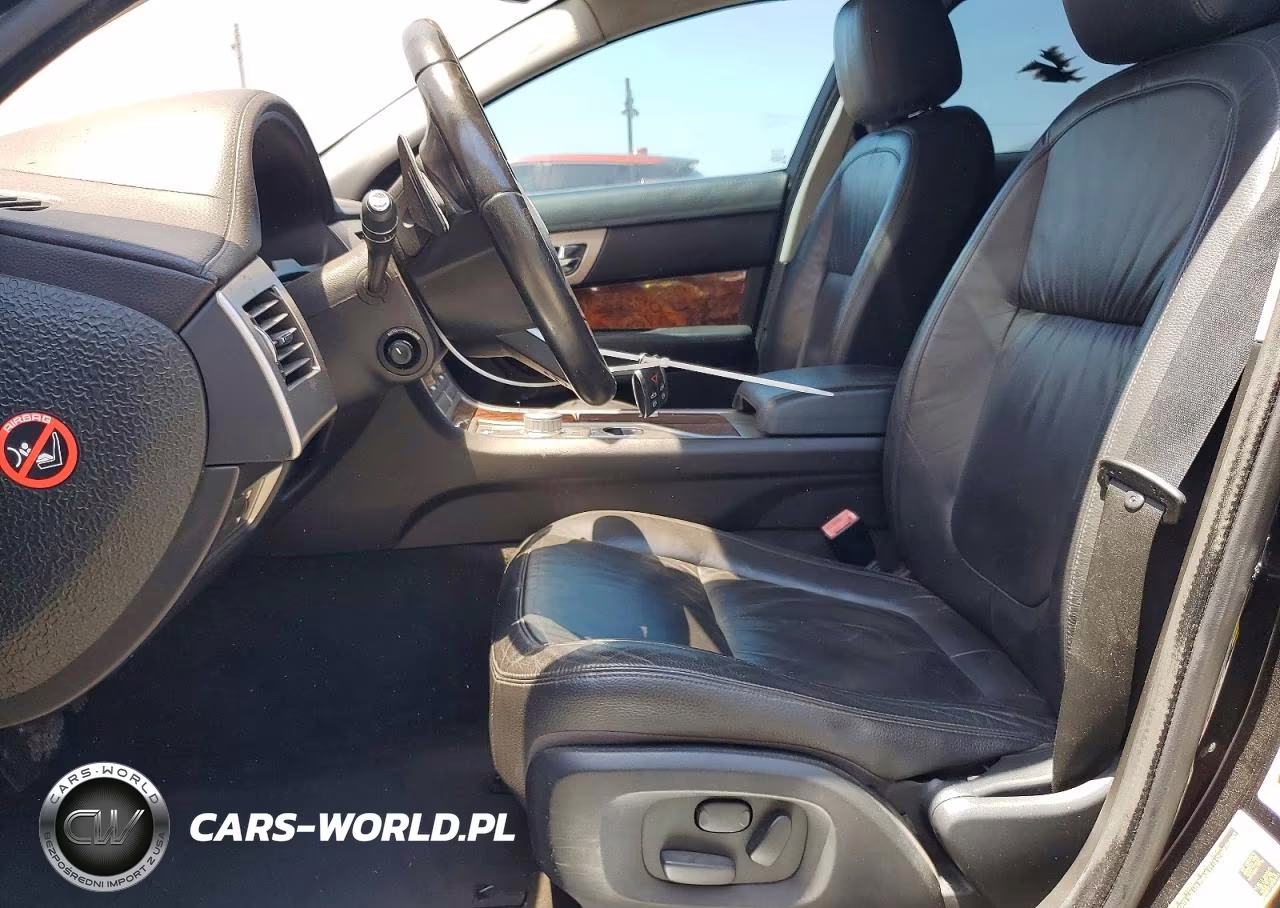2011 Jaguar Xf VIN:SAJWA0FBXBLS13119 - 7