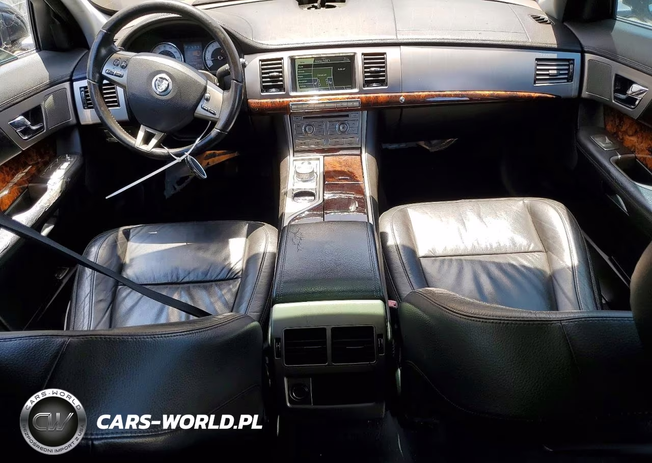 2011 Jaguar Xf VIN:SAJWA0FBXBLS13119 - 8