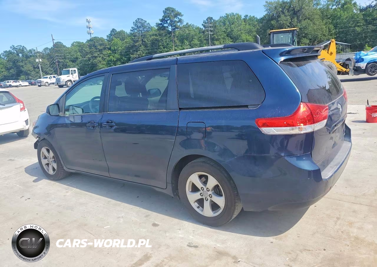 2011 Toyota Sienna Le VIN:5TDKK3DCXBS025139 - 2
