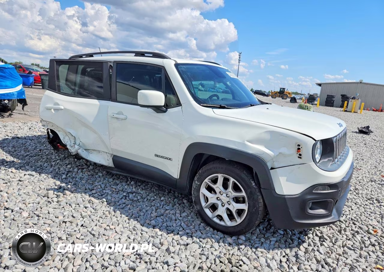 2018 Jeep Renegade Latitude VIN:ZACCJABB7JPG80604 - 4