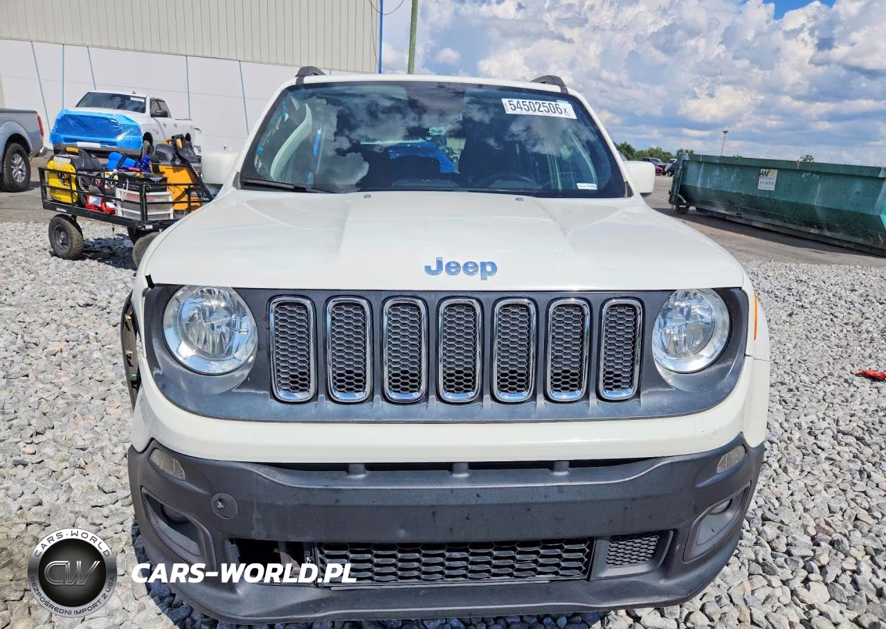 2018 Jeep Renegade Latitude VIN:ZACCJABB7JPG80604 - 5