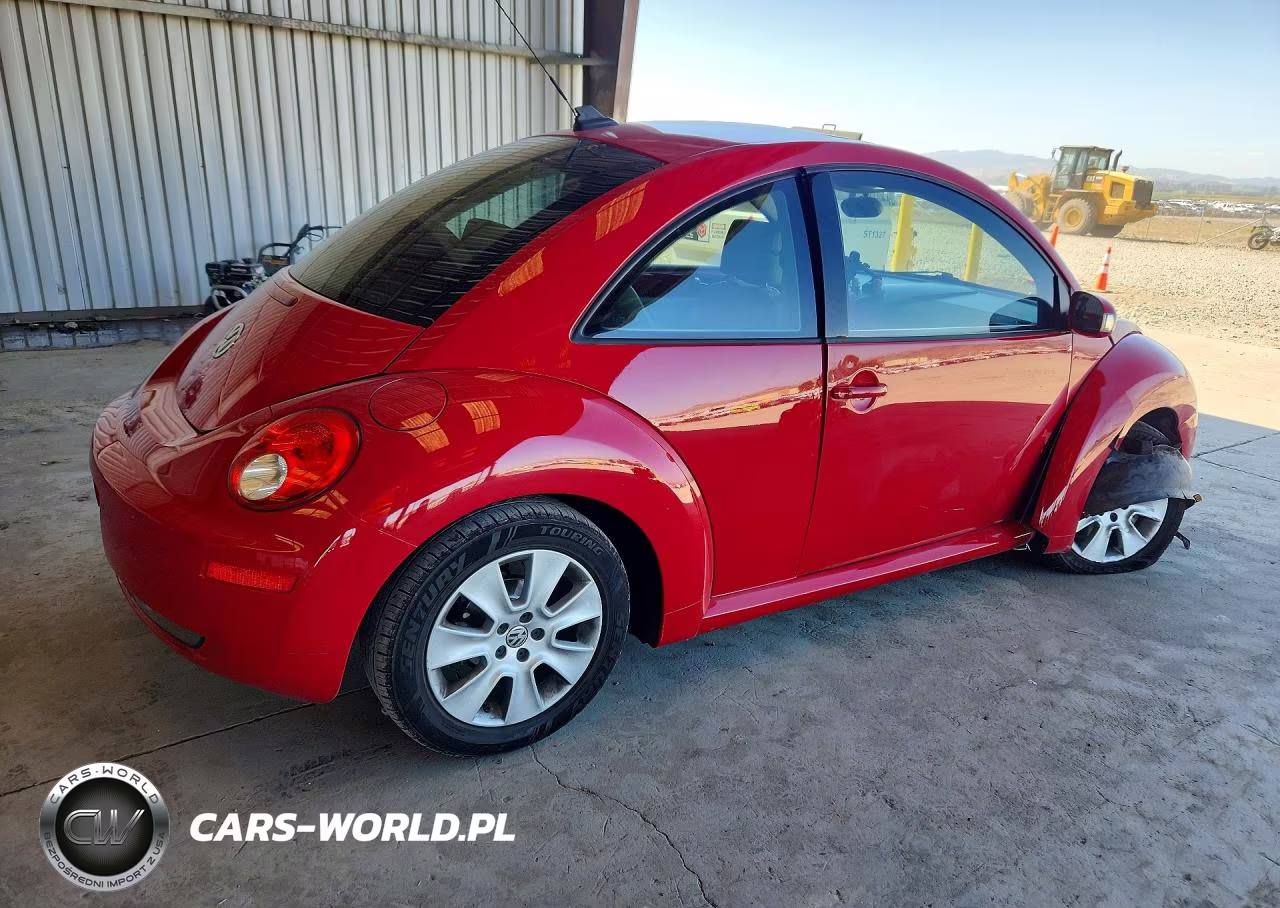 2010 Volkswagen New Beetle VIN:3VWRG3AG6AM023388 - 3