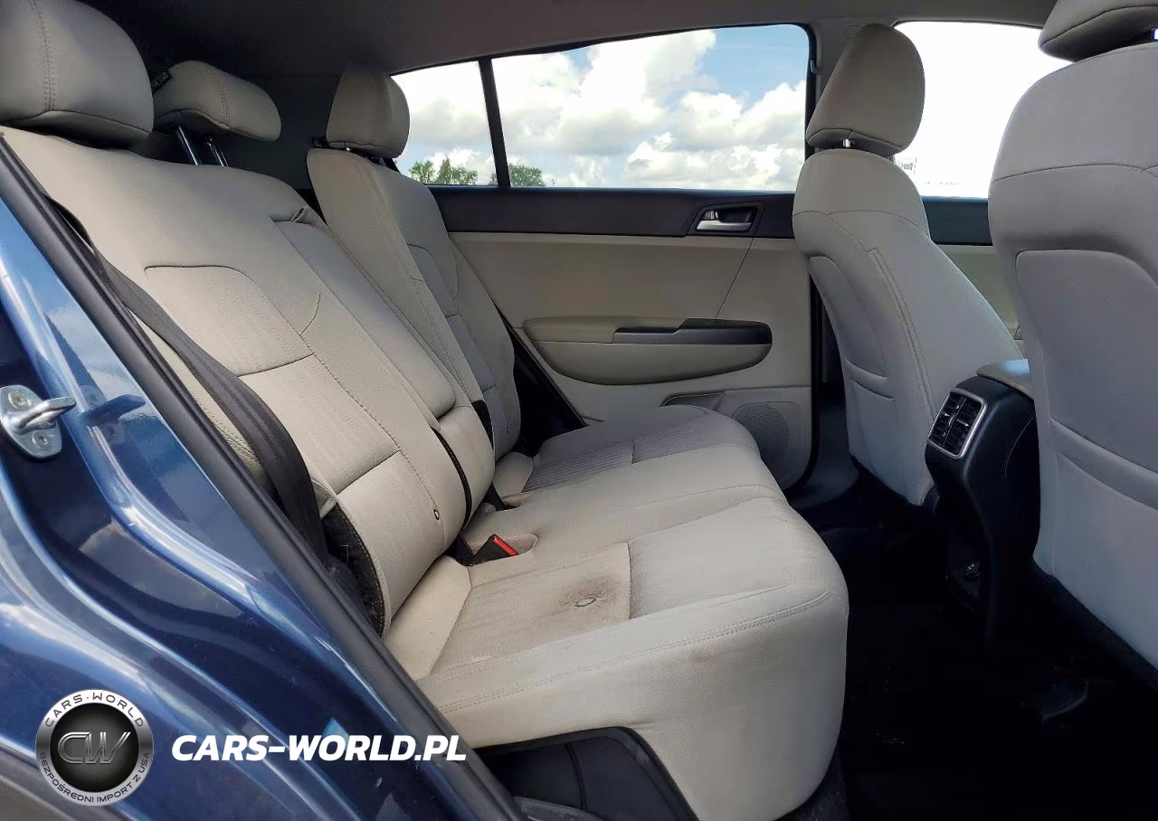 2022 Kia Sportage Lx VIN:KNDPM3AC5N7028114 - 11