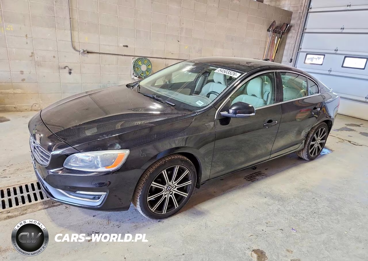 2018 Volvo S60 Platinum – zdjęcie 1 z 12