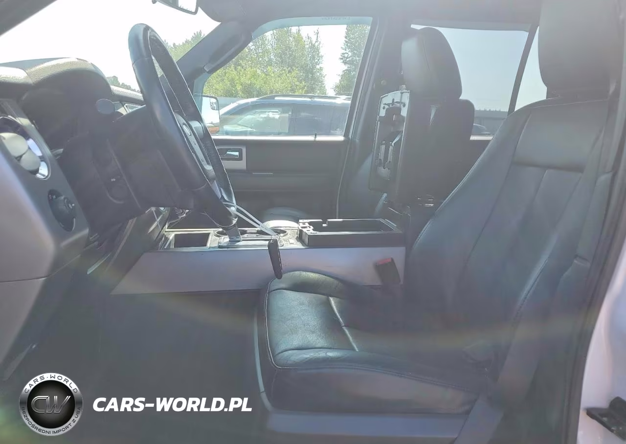 2015 Ford Expedition Limited VIN:1FMJU2AT7FEF09166 - 7