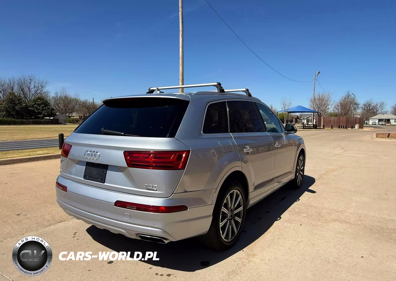2018 Audi Q7 Premium Plus VIN:WA1LAAF72JD046552 - 4