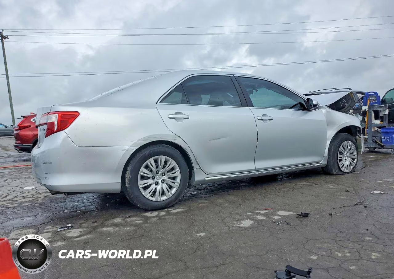 2014 Toyota Camry Le VIN:4T4BF1FK2ER349295 - 3