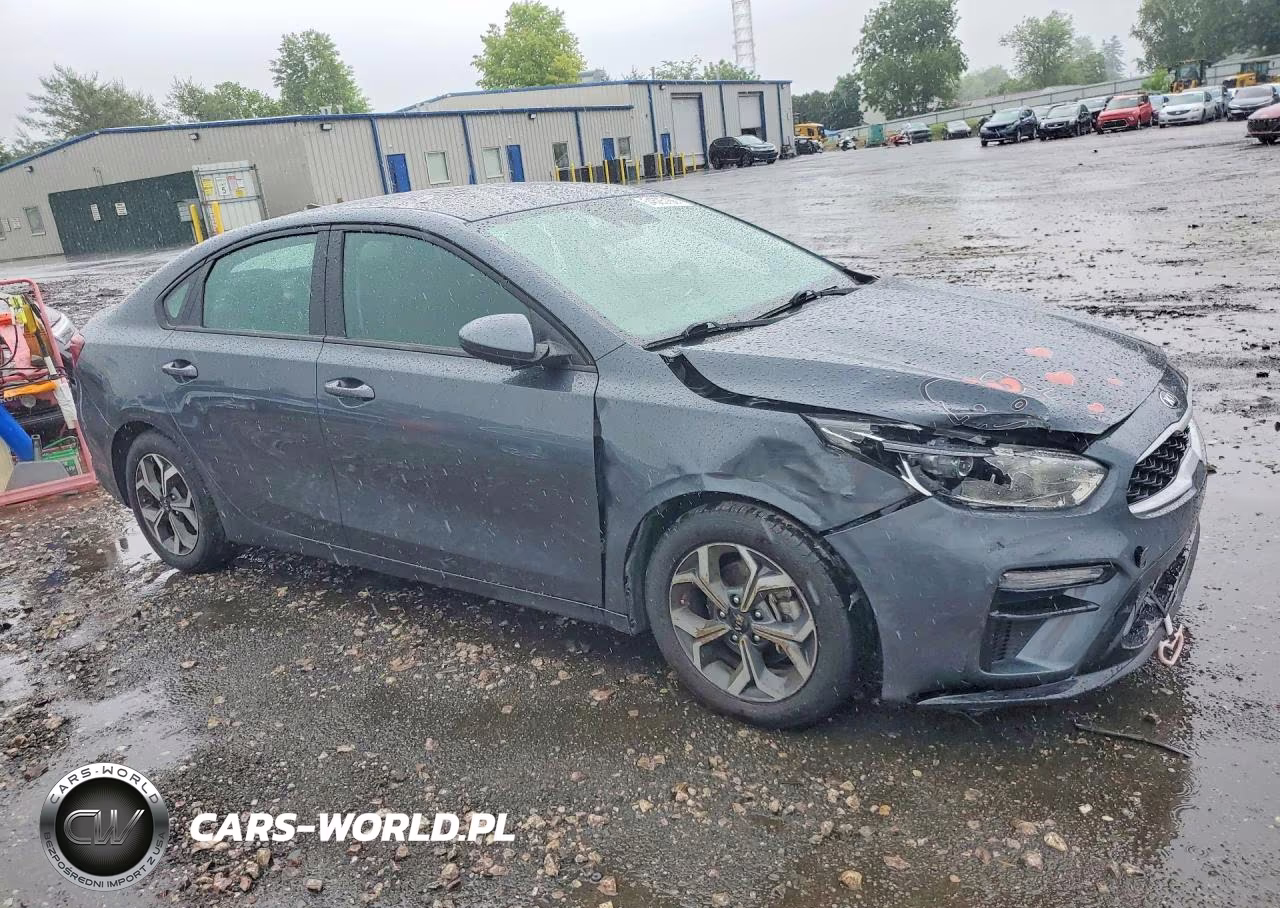 2021 Kia Forte Lxs VIN:3KPF24AD1ME409151 - 4
