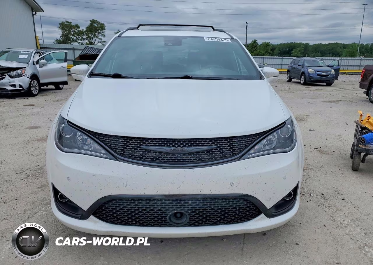 2020 Chrysler Pacifica Limited VIN:2C4RC1GG1LR118835 - 5