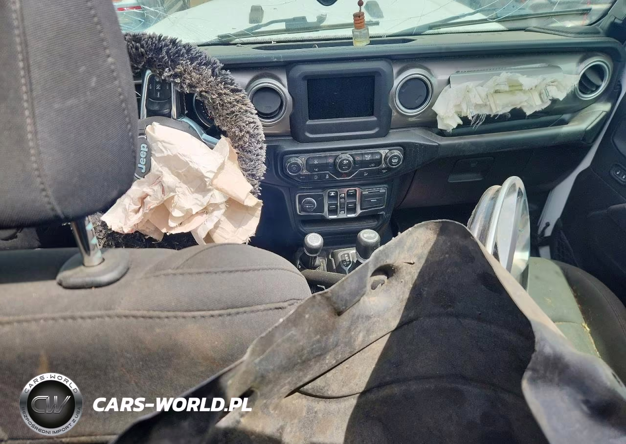 2020 Jeep Wrangler Unlimited Sahara VIN:1C4HJXEN8LW197983 - 8