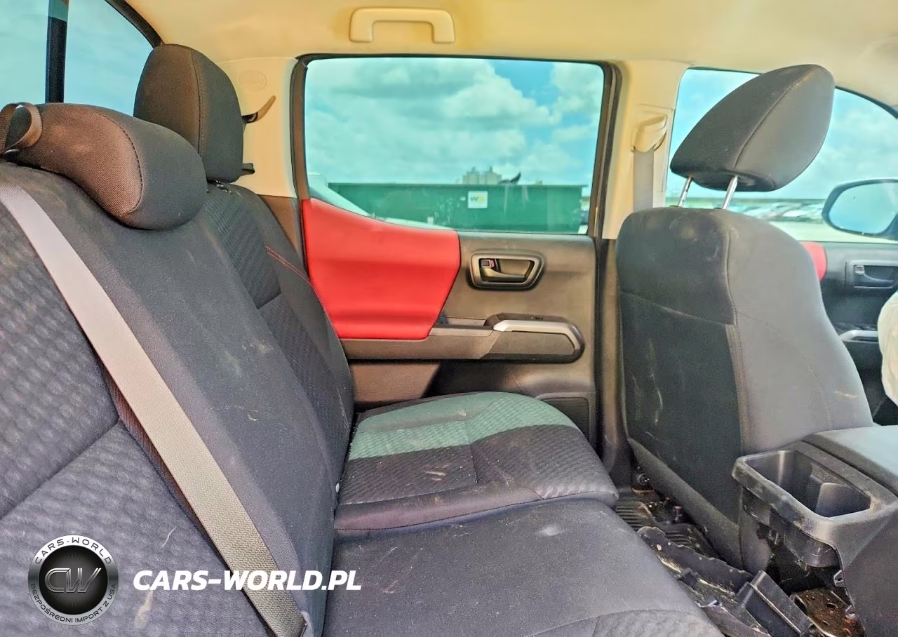 2022 Toyota Tacoma Double Cab VIN:3TYCZ5AN4NT068949 - 10