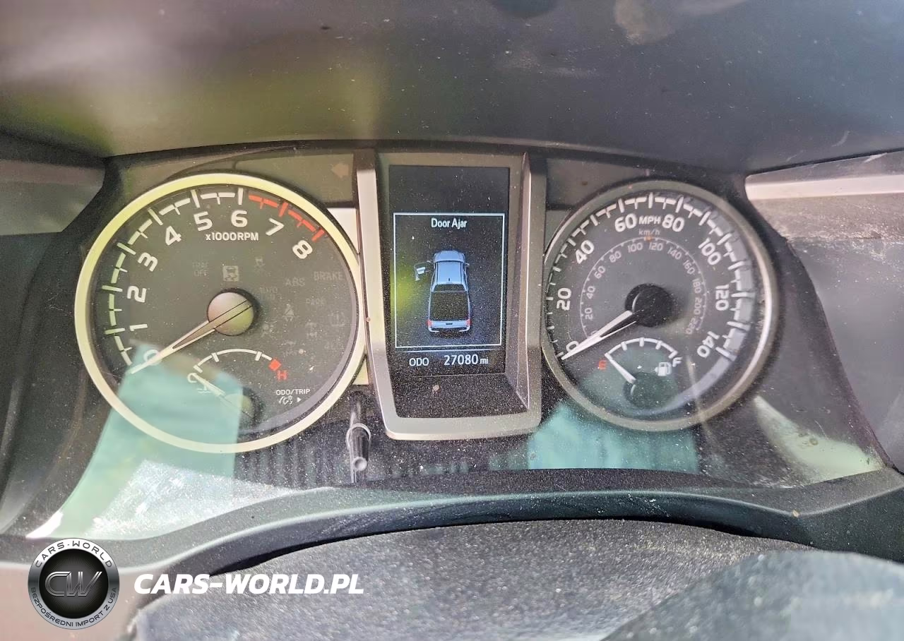 2022 Toyota Tacoma Double Cab VIN:3TYCZ5AN4NT068949 - 9