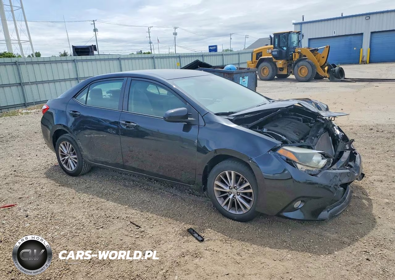 2015 Toyota Corolla Le Plus VIN:2T1BURHE2FC424909 - 4
