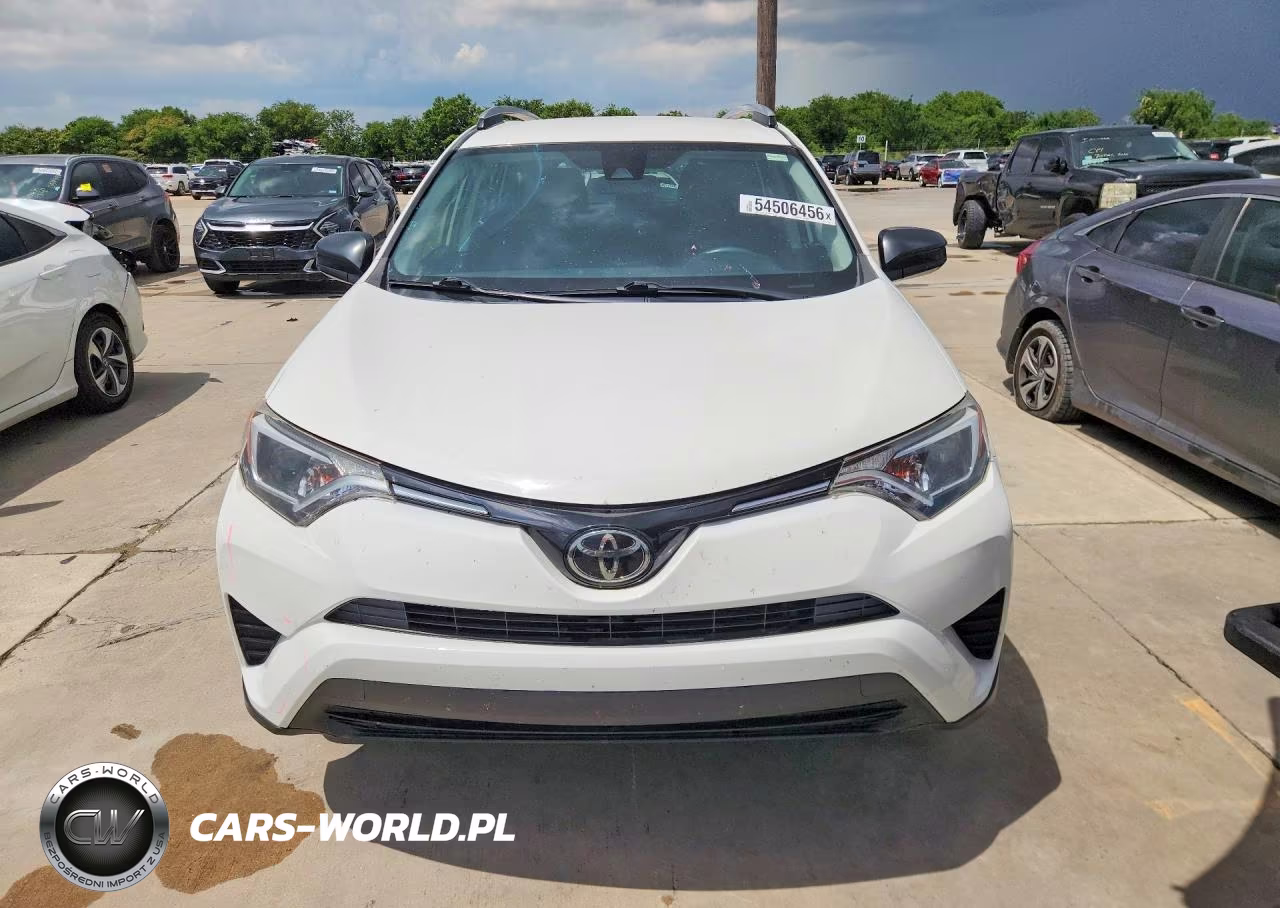 2018 Toyota Rav4 Le VIN:JTMZFREV8JJ747646 - 5