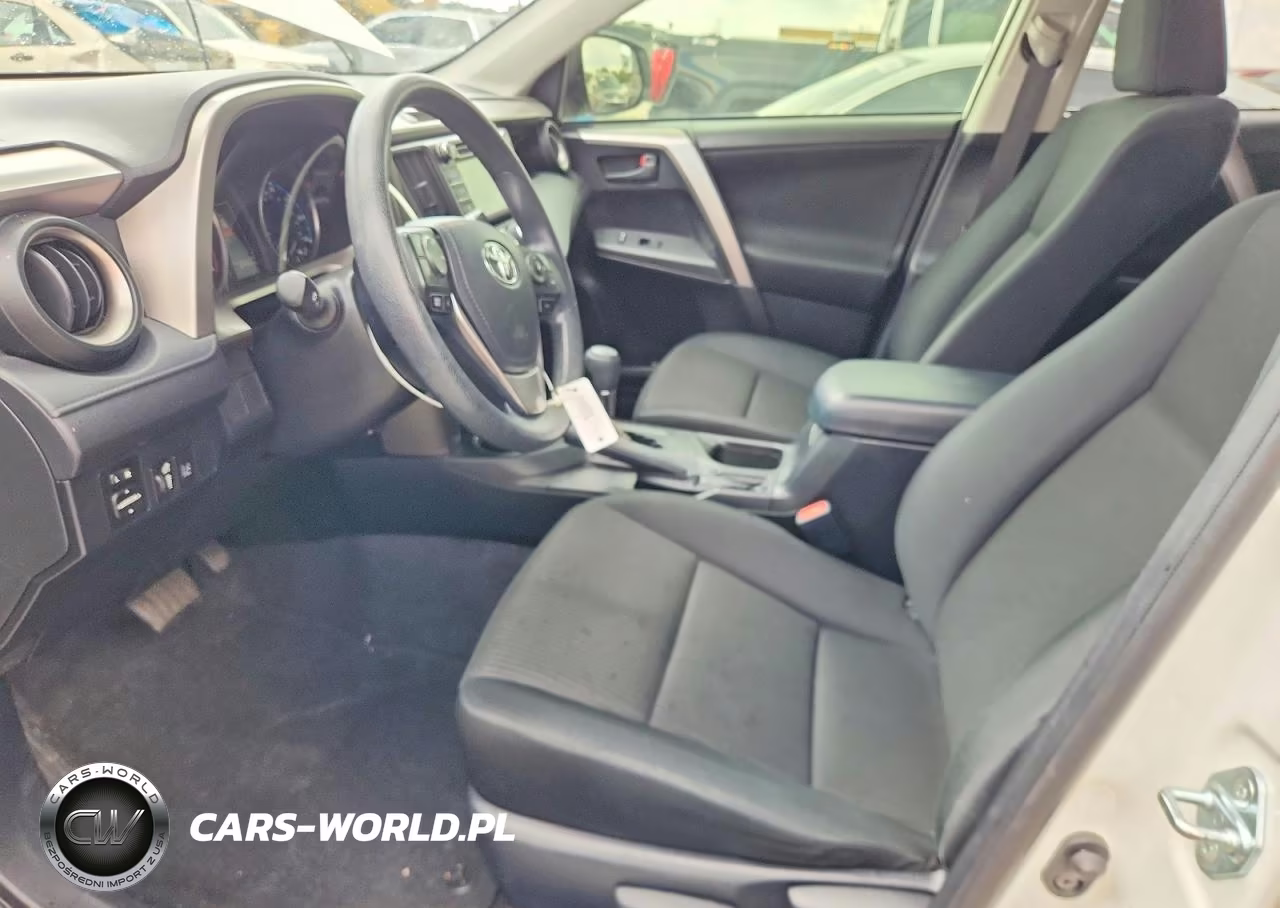 2018 Toyota Rav4 Le VIN:JTMZFREV8JJ747646 - 7