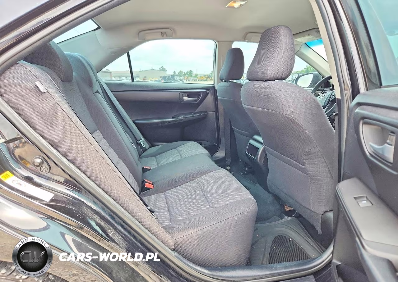 2016 Toyota Camry Le VIN:4T4BF1FK8GR559662 - 10