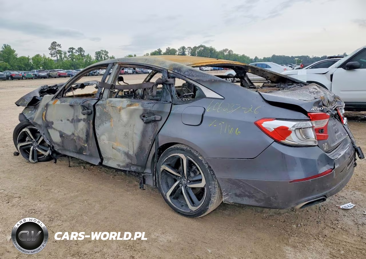 2018 Honda Accord Sport VIN:1HGCV1F33JA109166 - 2
