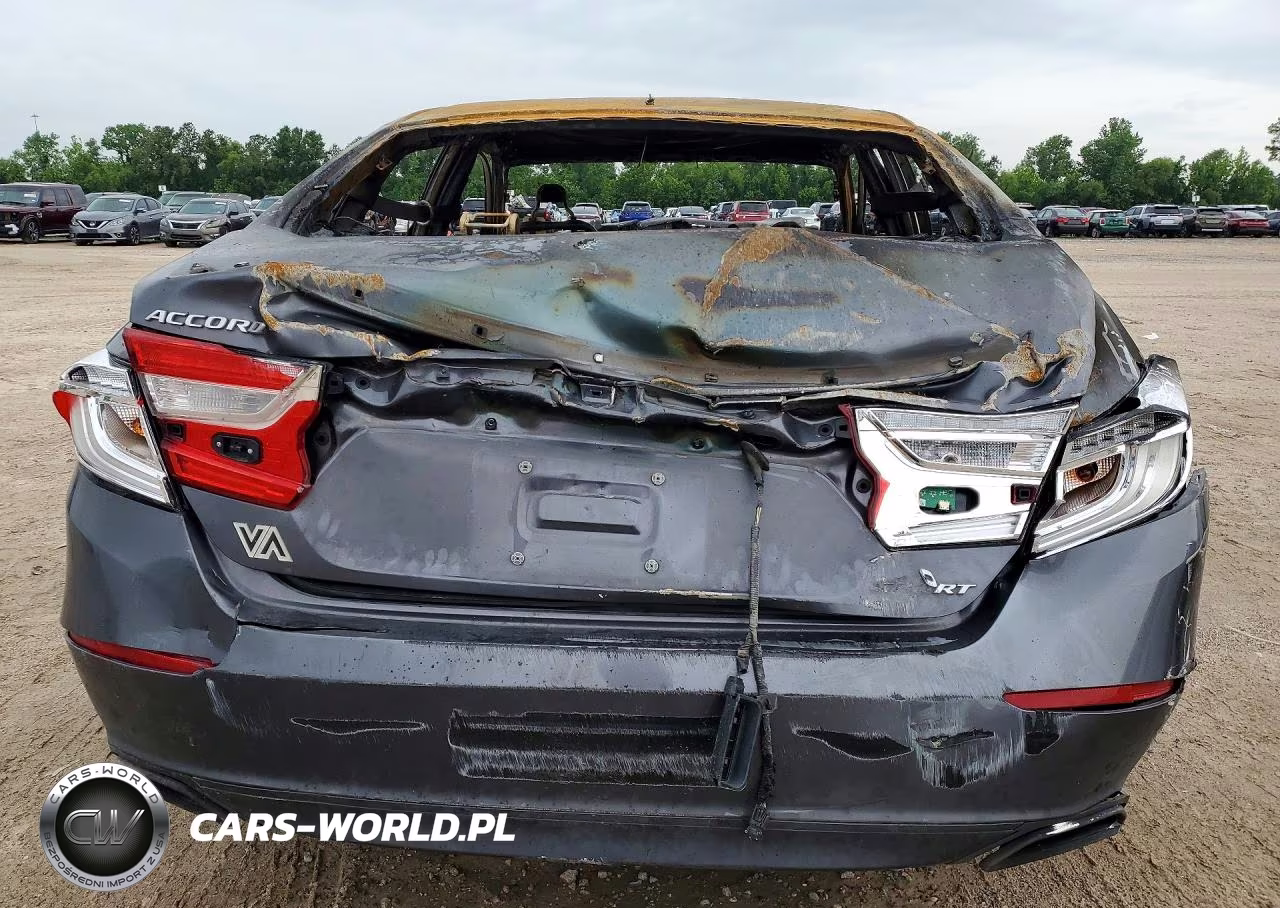 2018 Honda Accord Sport VIN:1HGCV1F33JA109166 - 6