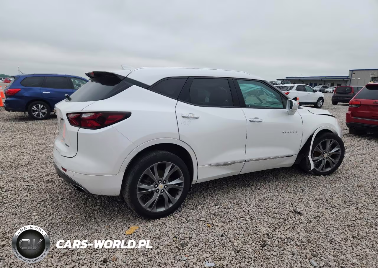 2020 Chevrolet Blazer Premier VIN:3GNKBLRS6LS707956 - 3