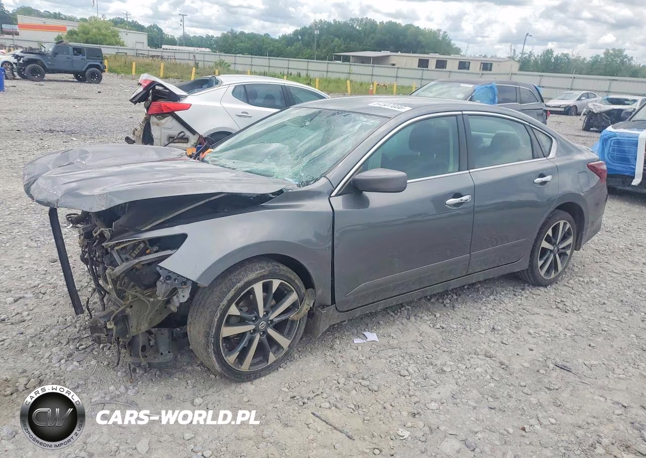 2017 Nissan Altima 2.5 Sr – zdjęcie 1 z 12