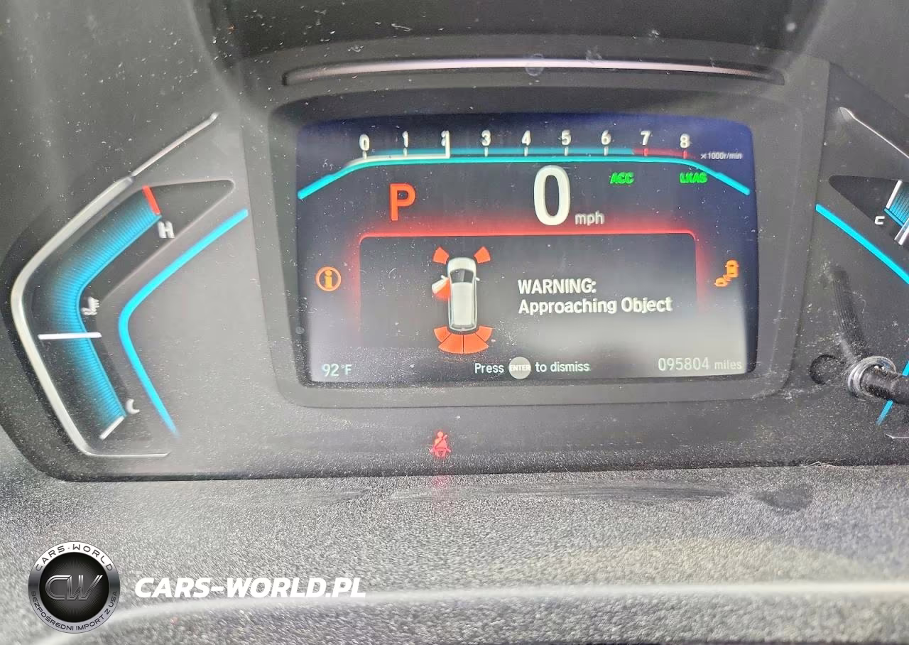 2018 Honda Odyssey Touring VIN:5FNRL6H80JB035085 - 9