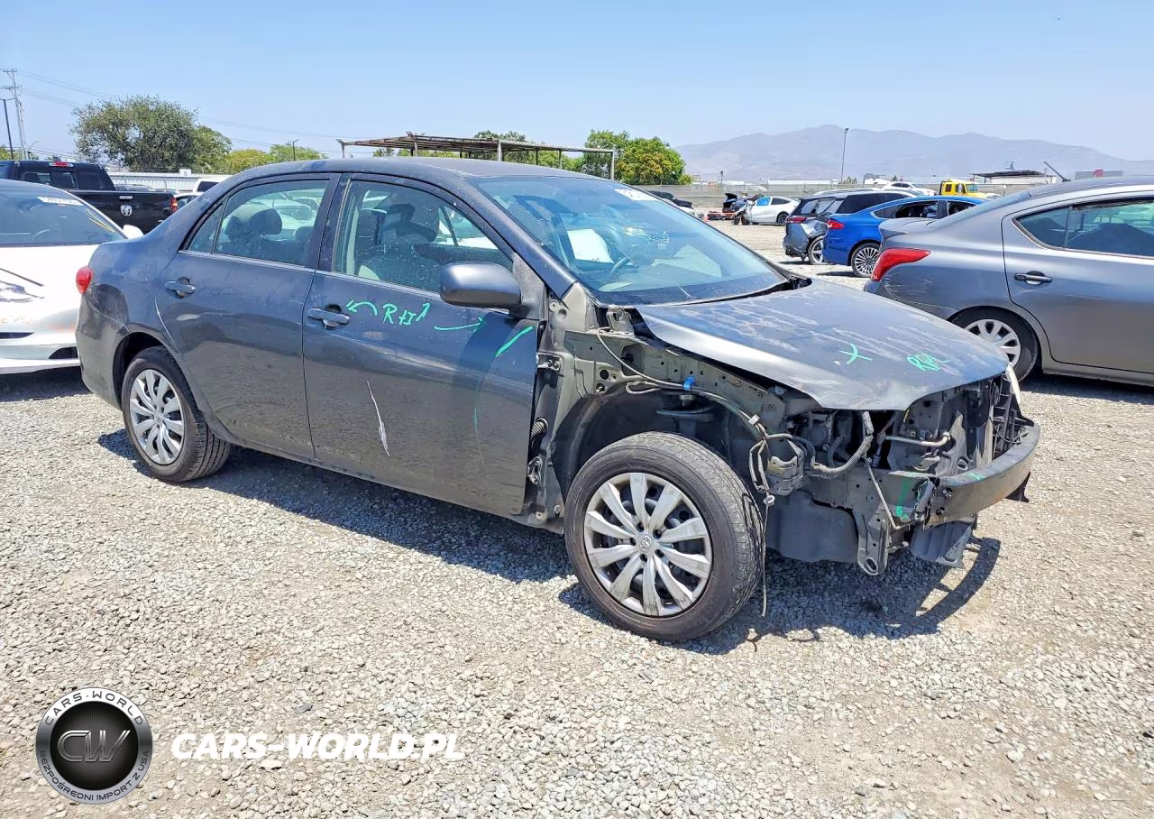 2013 Toyota Corolla Le VIN:2T1BU4EE3DC056891 - 4