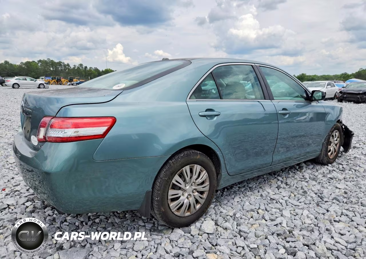 2010 Toyota Camry Le VIN:4T1BF3EK2AU531810 - 3