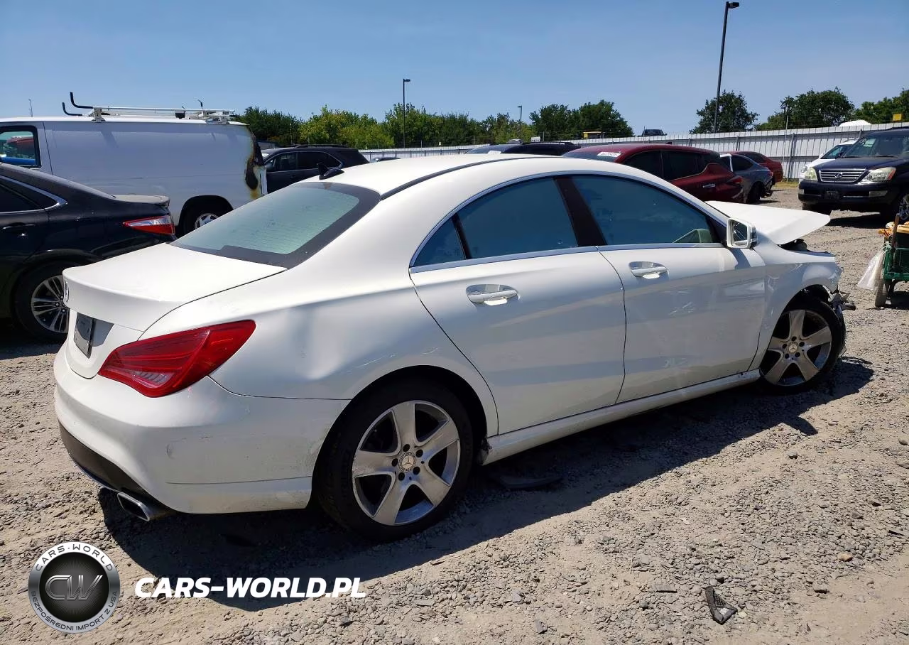 2016 Mercedes-Benz Cla 250 VIN:WDDSJ4EB3GN323999 - 3