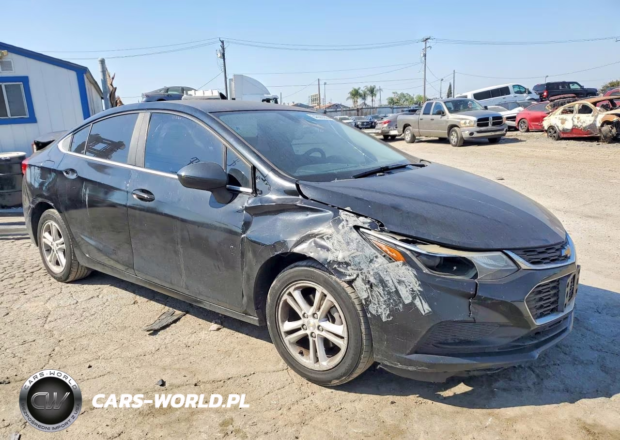 2016 Chevrolet Cruze Lt VIN:1G1BE5SM5G7256488 - 4