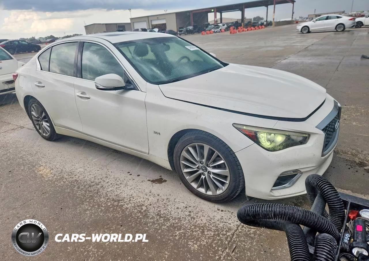 2018 Infiniti Q50 3.0T Luxe VIN:JN1EV7APXJM363057 - 4