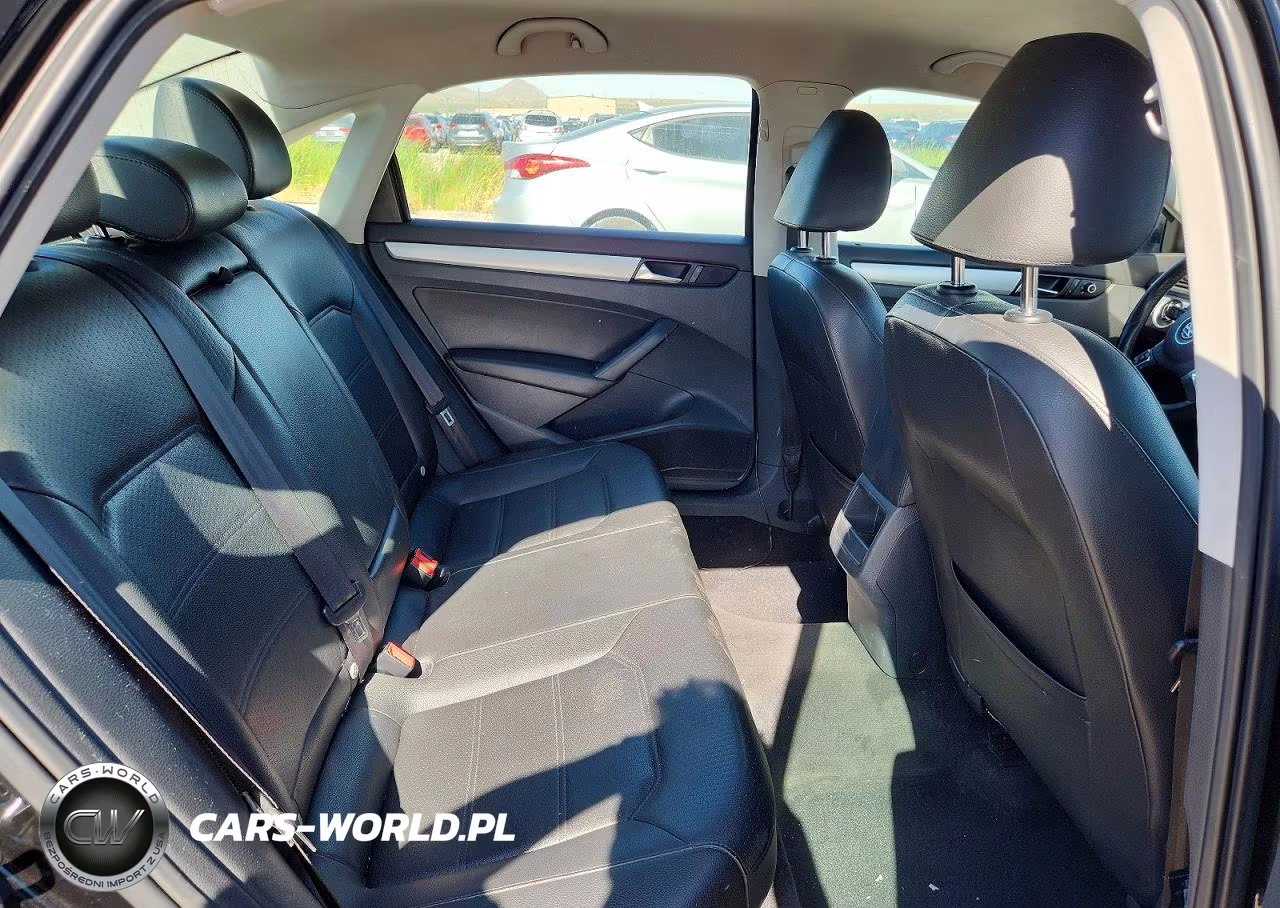 2012 Volkswagen Passat Se VIN:1VWBP7A37CC044227 - 10