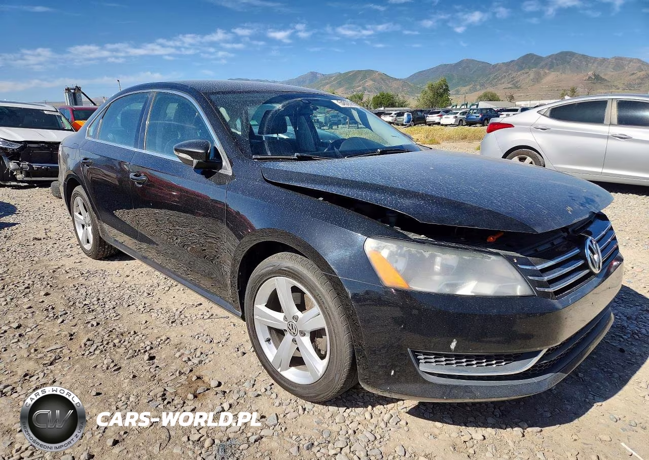 2012 Volkswagen Passat Se VIN:1VWBP7A37CC044227 - 4