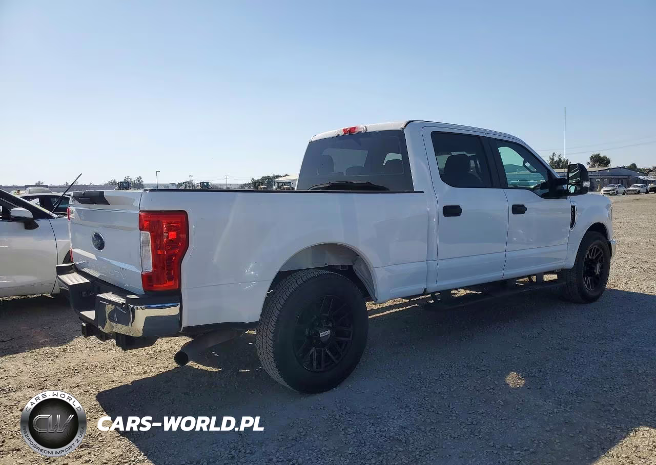 2018 Ford F250 Super Duty VIN:1FT7W2A68JEB04185 - 3