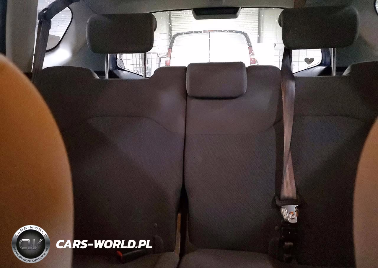 2010 Honda Fit VIN:JHMGE8H26AS003543 - 10