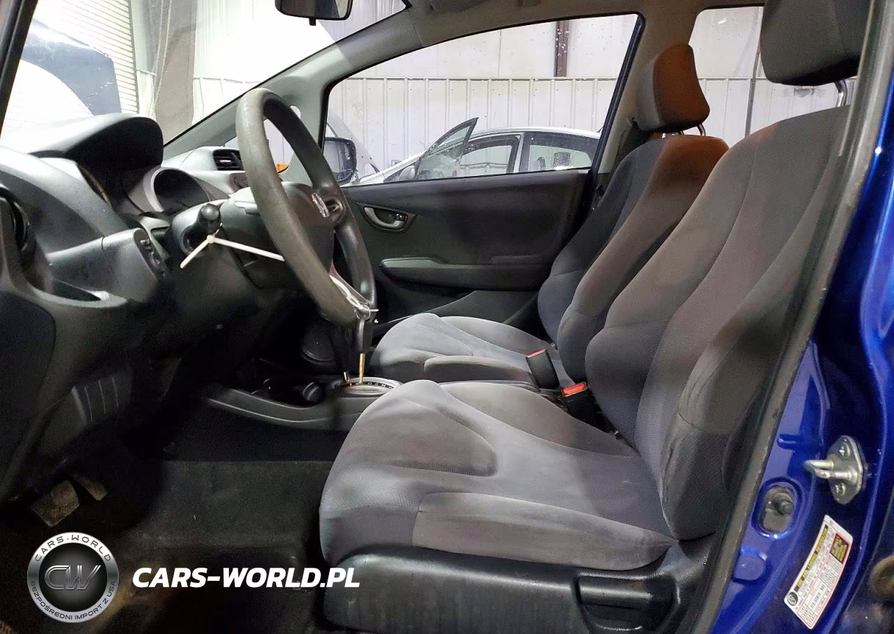 2010 Honda Fit VIN:JHMGE8H26AS003543 - 7