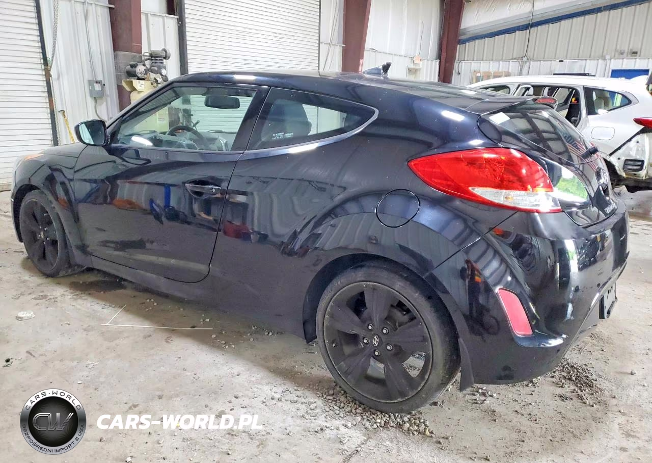2013 Hyundai Veloster Base VIN:KMHTC6AD2DU121227 - 2