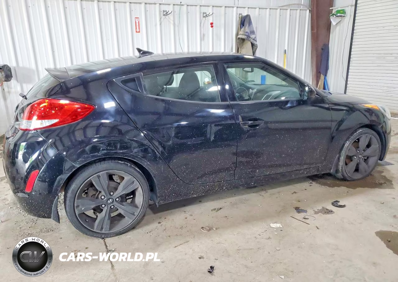 2013 Hyundai Veloster Base VIN:KMHTC6AD2DU121227 - 3