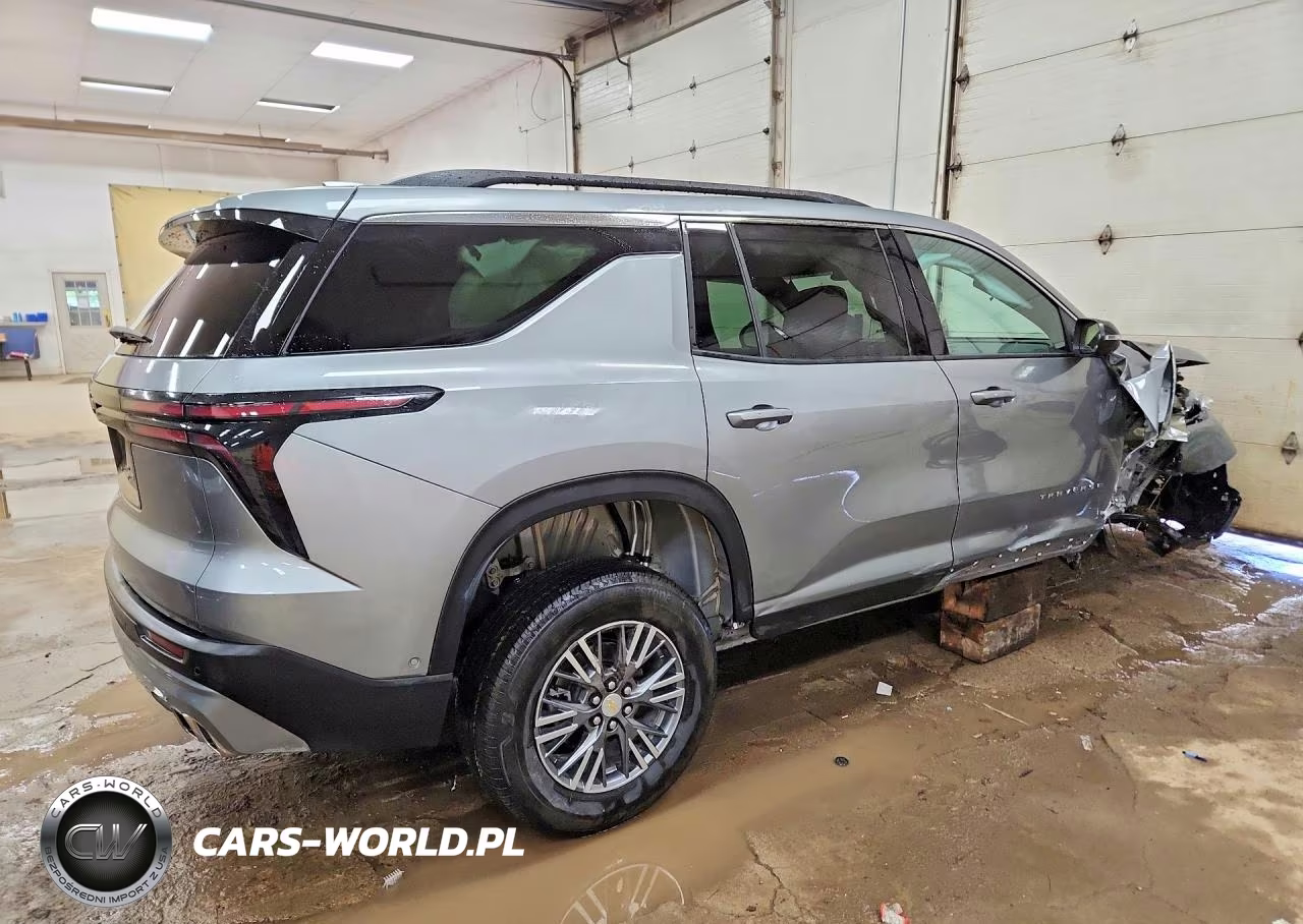 2025 Chevrolet Traverse Lt VIN:1GNEVGRS3SJ244105 - 3