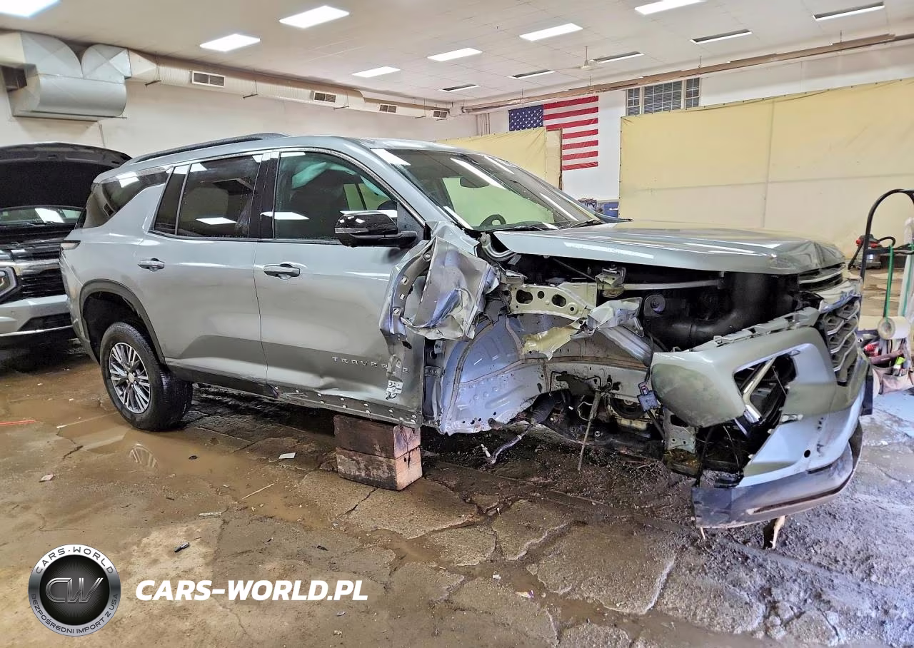 2025 Chevrolet Traverse Lt VIN:1GNEVGRS3SJ244105 - 4